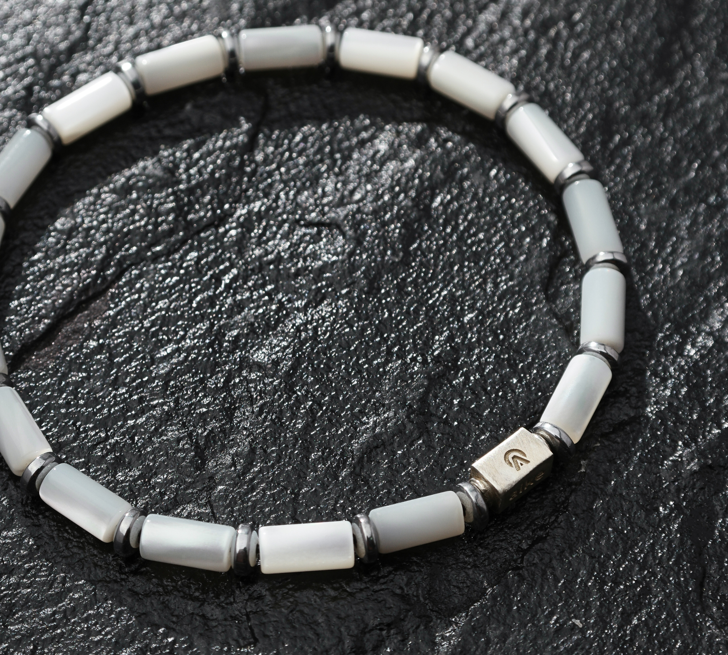 Pulseira Madrepérola Tubo (4mm)