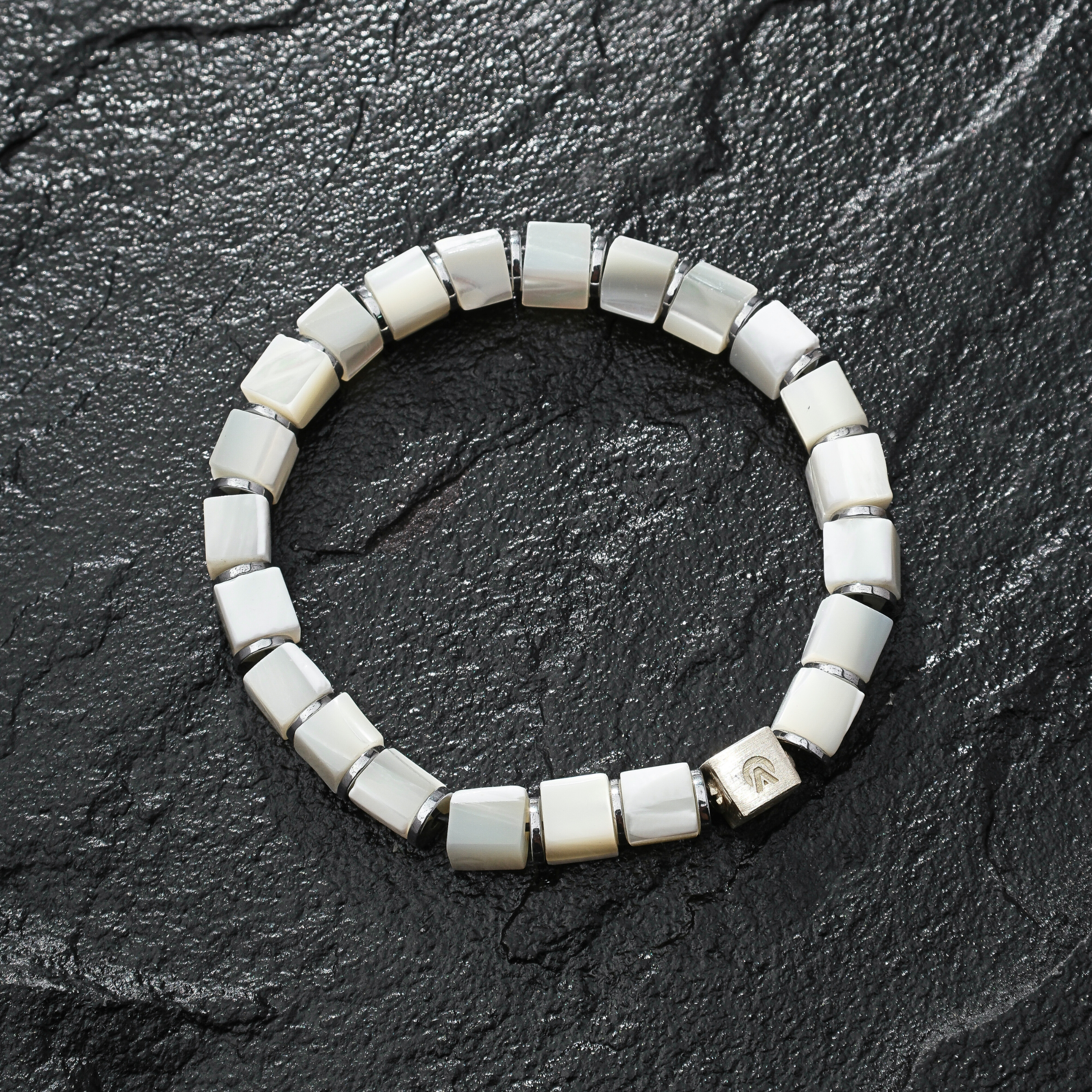 Pulseira Madrepérola Cubo (6mm)