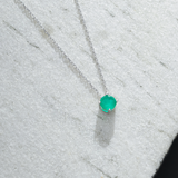 Colar Solitário de Prata e Esmeralda